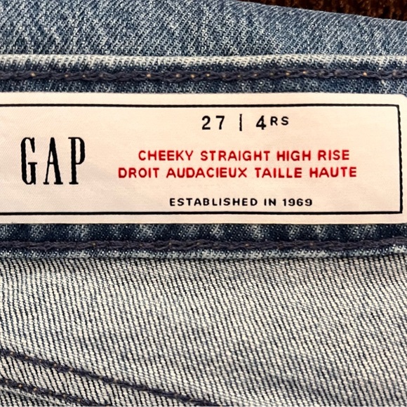 *SOLD* GAP Cheeky Highrise Straight Jeans - Picture 4 of 5